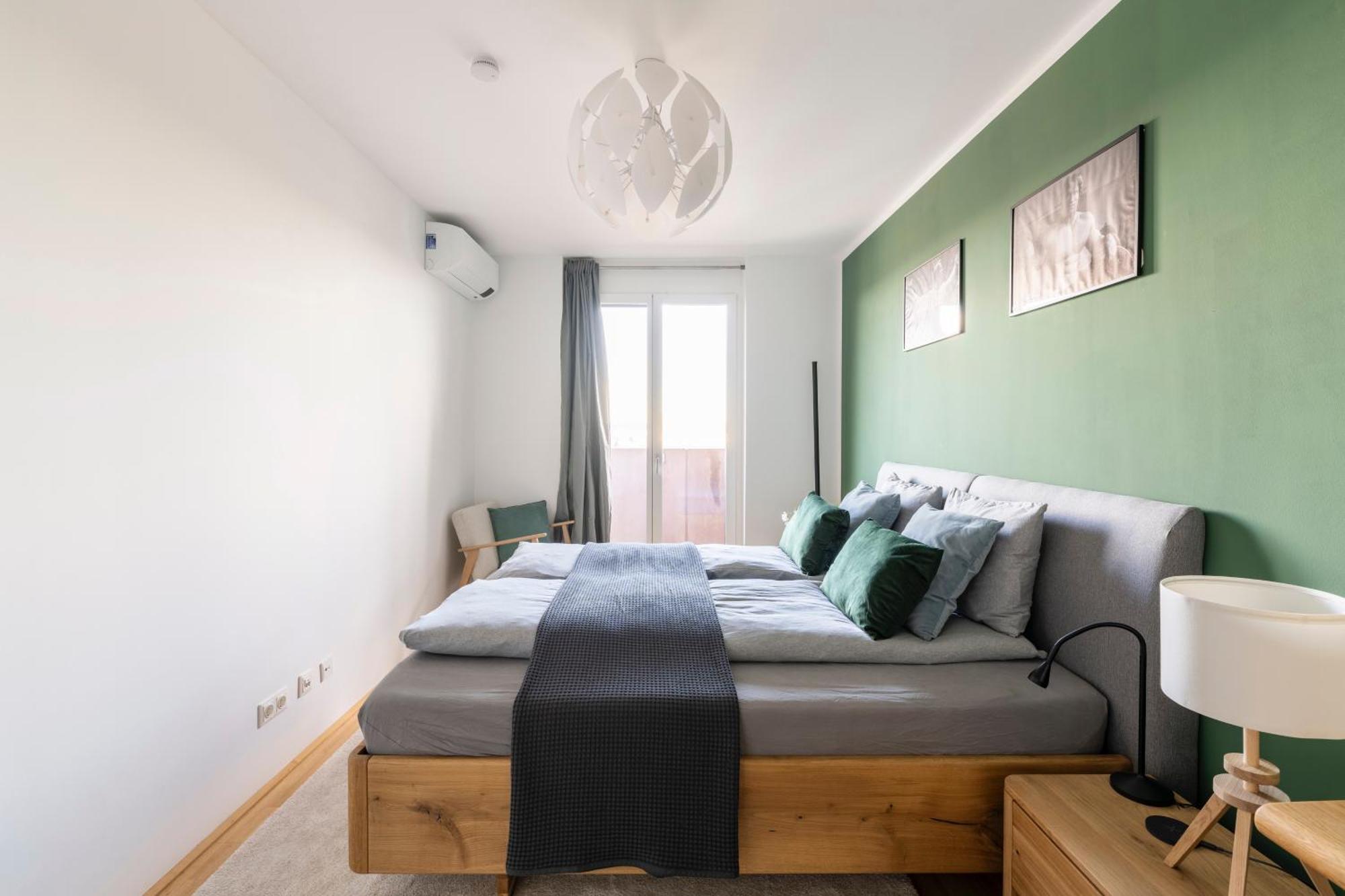 Edler Wohnraum Panoramablick 3 Sz Boxspringbetten, E-Ladestation, Kaffeevollautomat, Klima, Lift, Terrasse & 2Xtg Graz Exterior foto