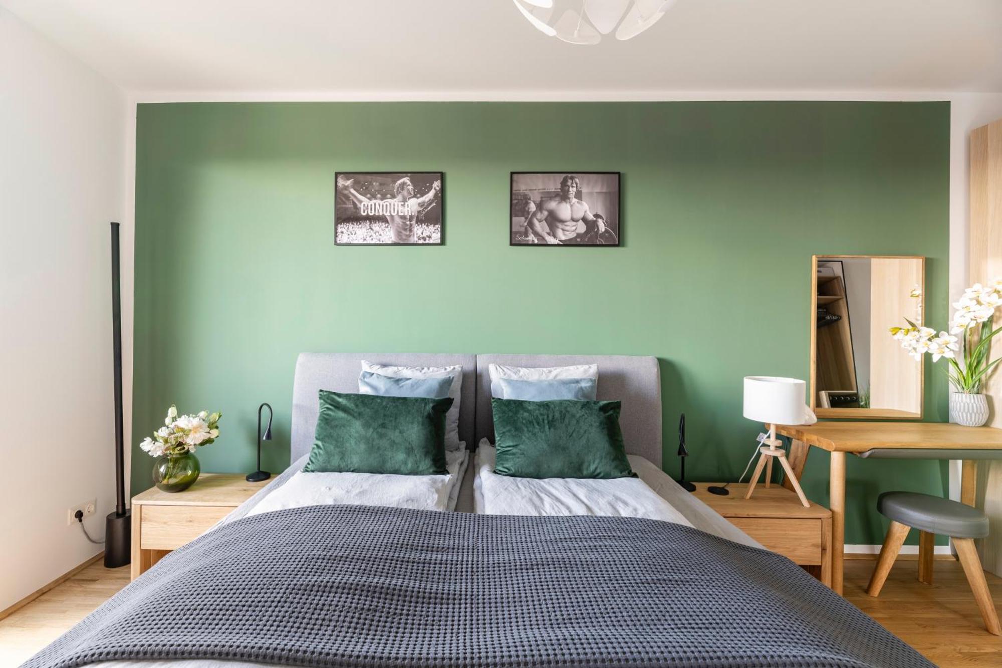 Edler Wohnraum Panoramablick 3 Sz Boxspringbetten, E-Ladestation, Kaffeevollautomat, Klima, Lift, Terrasse & 2Xtg Graz Exterior foto
